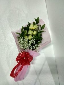 Bunga Tangan Valentine Surabaya